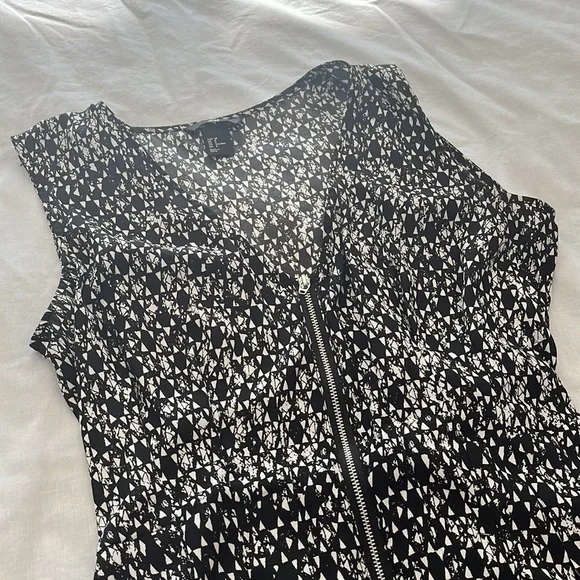 H&M Dress - Picture 2 of 13